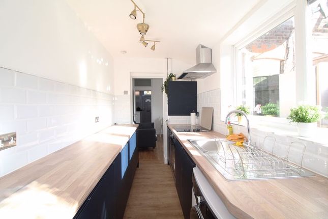 Terraced house for sale in New Town Street, Luton