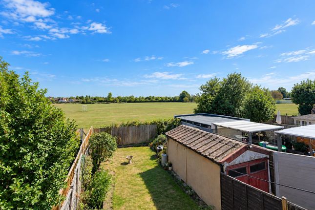 23, Lodge Way, Ashford photo 2