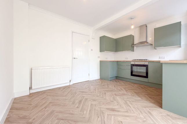 5 Mountside, Newport photo 2