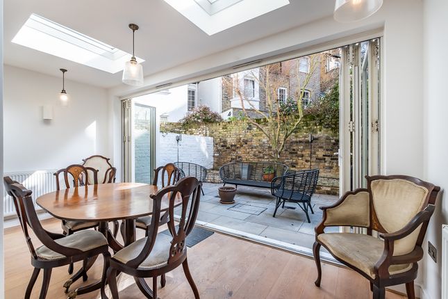 Flat 1, 41-43, Moreton Street, London photo 2