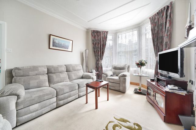 19, La Rose Lane, London photo 3