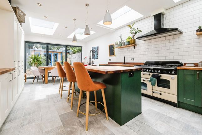 44, Northfield Road, London photo 2