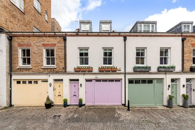 Mews house for sale in Conduit Mews, Bayswater, London