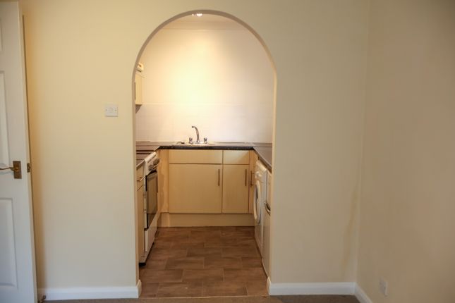 Flat 3, Churchdale, St. Georges Road, Aldershot photo 4