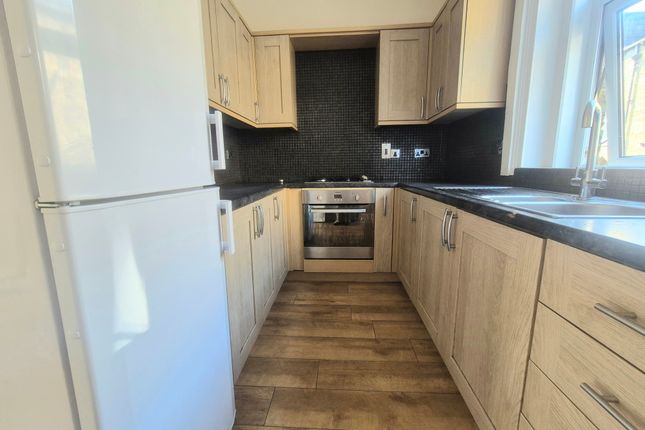 15, Oxford Street, SOWERBY BRIDGE photo 2