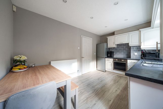 186, Kingsmead Road, High Wycombe photo 4