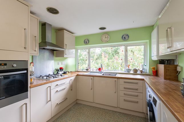 44, Deepdene Avenue, Dorking photo 5