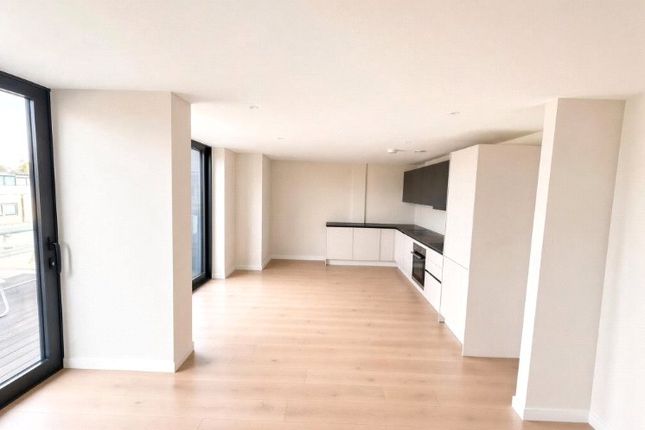 1-bed flat on 13 Homestead Heights, 159, Tottenham Lane, Crouch End, £2,600/mo
