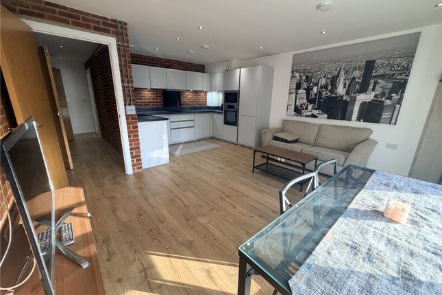 Flat 4, Junction Court, 9, Station Road, Hertfordshire photo 2