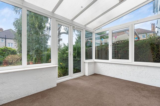 114, Kingston Road, Staines-upon-Thames photo 4