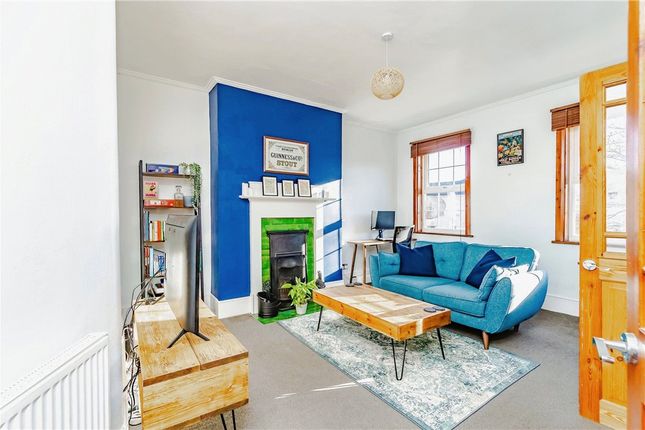 Flat for sale in Stanford Road, London