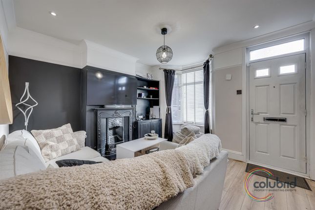 115, Victoria Road, Stanford-Le-Hope photo 4