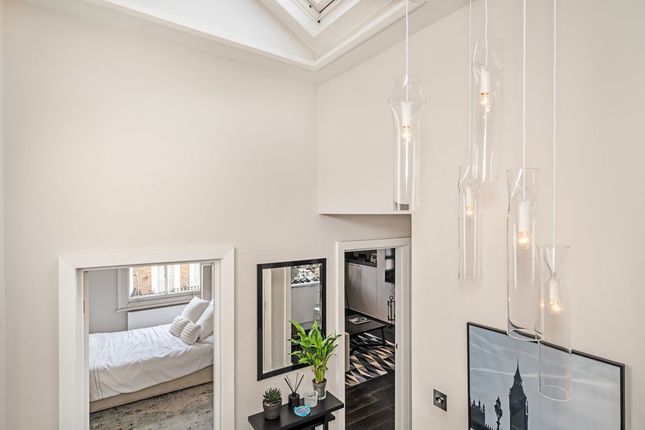 Flat D, 13, Sevington Street, London photo 4