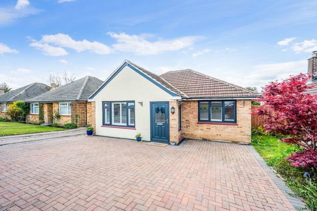 2-bed house on 19, Dormans Close, Lingfield, £450,000