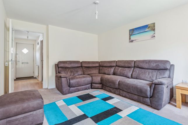 8, Daisy Lane, Stotfold photo 5