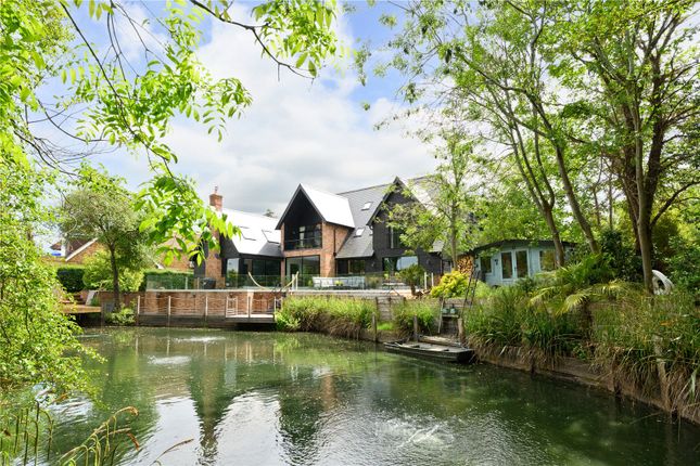Pond Cottage,, Penton Hall Drive, Surrey photo 2