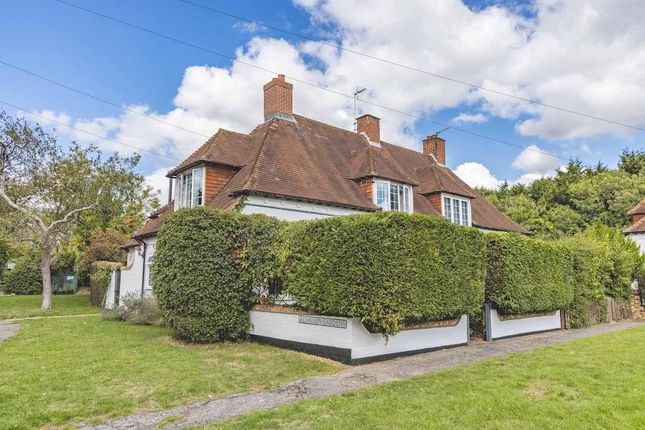 3-bed house on 9, Allhusen Gardens, Fulmer, £650,000