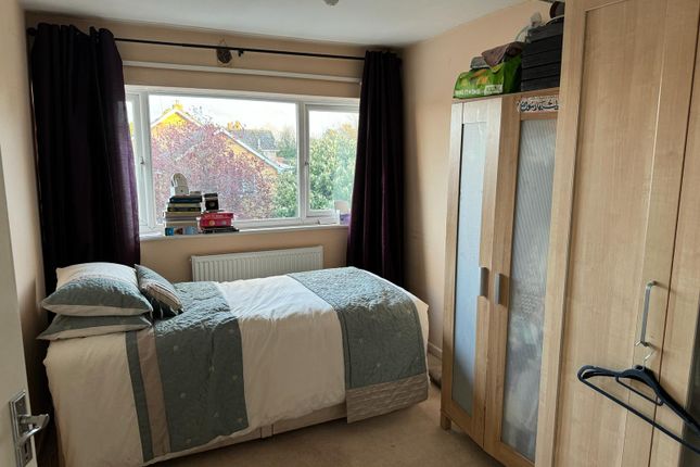 Room to rent in Heather End, Swanley