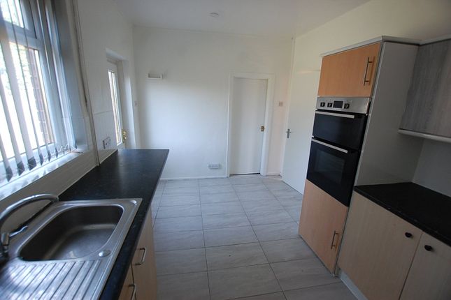 36, Park View, Oldham photo 5
