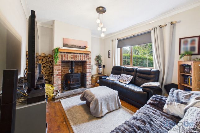 27, Bush Lane, Preston photo 2