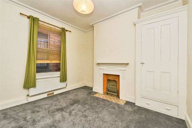 36, Fairfield South, Kingston upon Thames photo 4