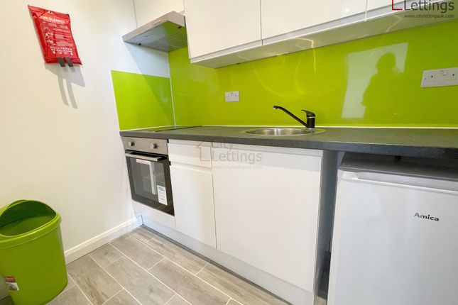 Studio to rent in Forest Road West, Nottingham