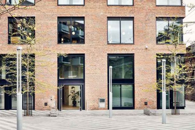 Office to let in Dockray Place, London