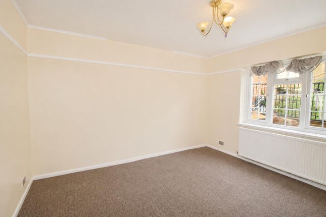 280, Desborough Avenue, High Wycombe photo 4