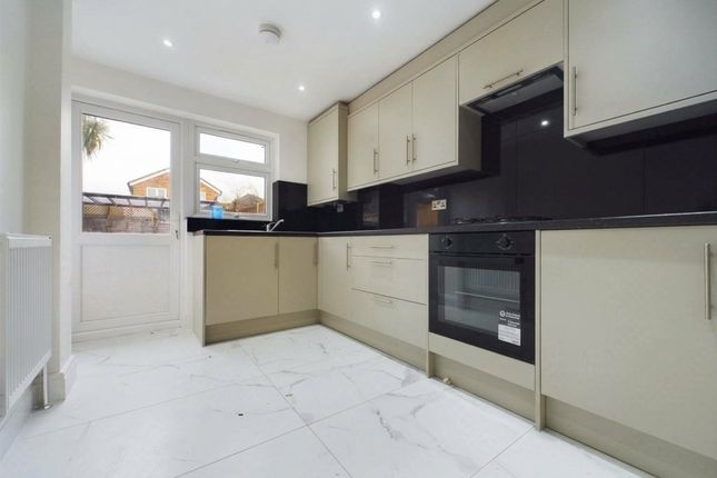 45, Cordwallis Road, Maidenhead photo 3