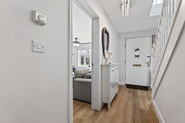 31 Inverlochy Road, Airdrie photo 5