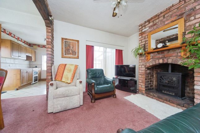 29, Glyndwr Road, Colwyn Bay photo 3