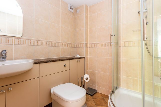 Flat 12 Barwick House, Duck Street, Rushden photo 3
