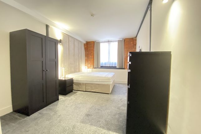 30, Globe House (LO), Manchester photo 2