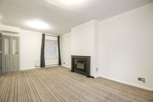 Nelson Road, Hillingdon photo 3