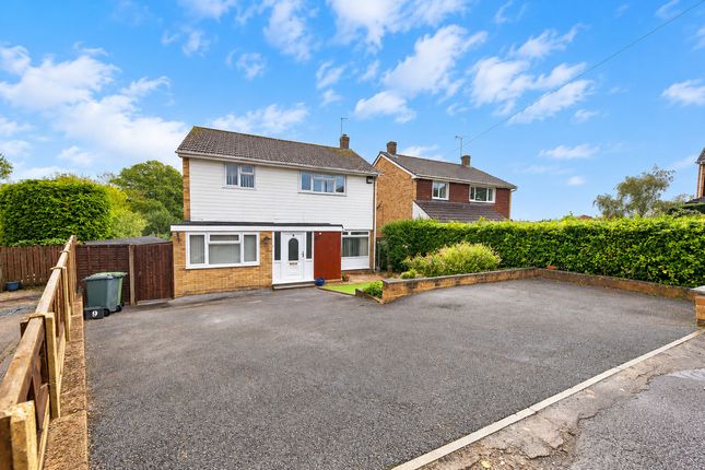 4-bed detached on Linden Way, Horndean, £425,000