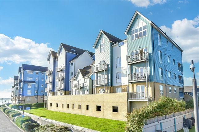 2-bed flat on Dunlin Drive St. Mary's Island, Chatham, £188,500