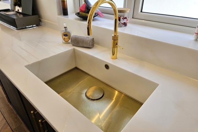 Brushed Brass.Jpg