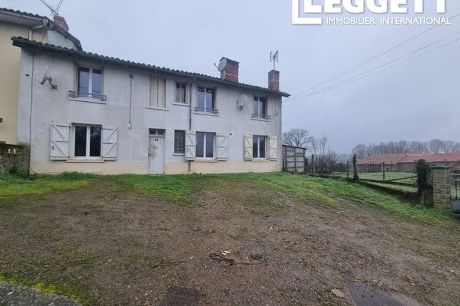 Villa for sale in Chassenon, Charente, Nouvelle-Aquitaine