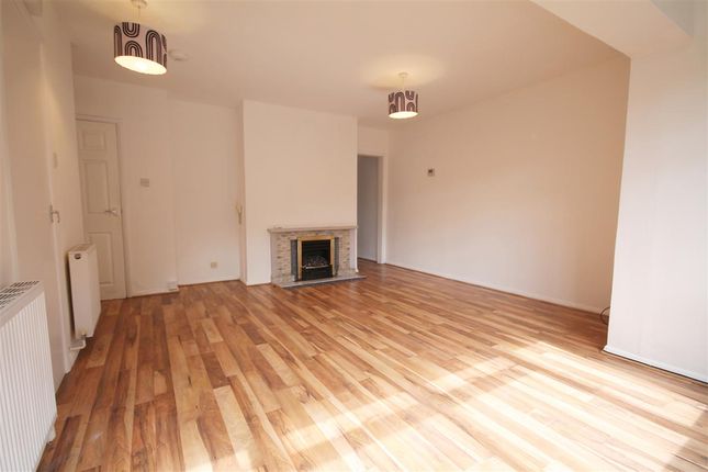 18, Mead Way, Canterbury photo 4