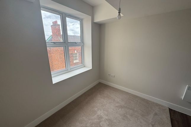 Apartment 202, Sovereign Court, 182, High street, HULL photo 2