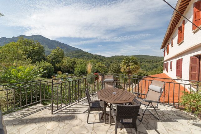 Villa for sale in Perpignan, Pyrenees Orientales (Perpignan, Collioure), Occitanie