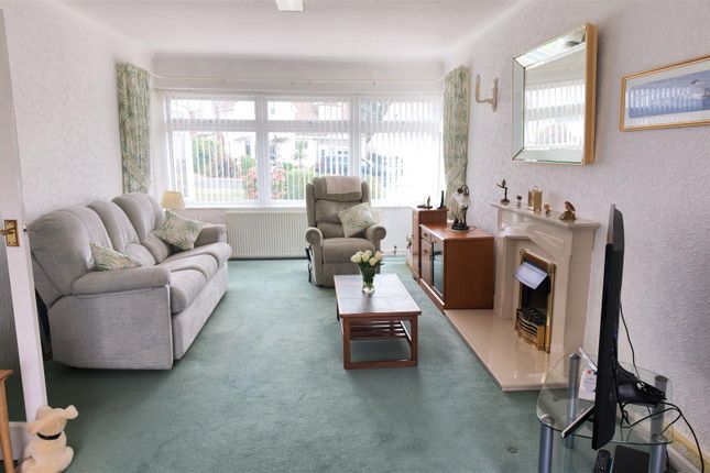 10, Minehead Avenue, Sully photo 2