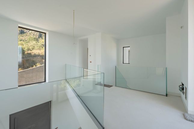 Villa for sale in Istan, Marbella Area, Costa Del Sol