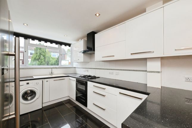 5, Marlands, Sawbridgeworth photo 2