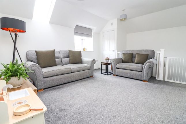 14 Brooklands Avenue, Bedford photo 2