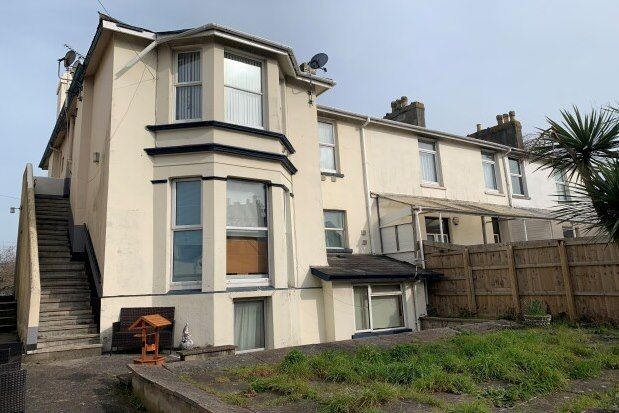 Thumbnail Flat to rent in 27 Dartmouth Road, Paignton