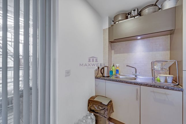  Flat 701, Celestial House, 153, Celestial House, Cordelia Street, London photo 4
