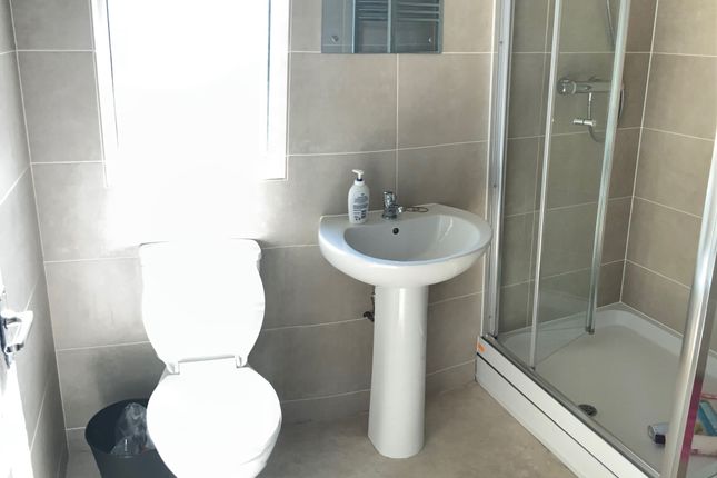 27 Egerton Road, Manchester photo 4