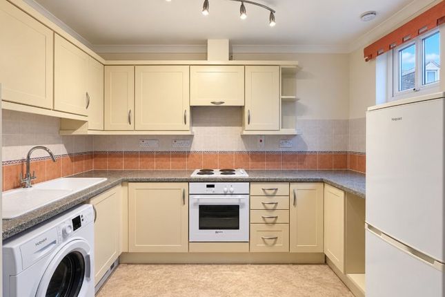 40 Stoke Road, Gosport photo 3