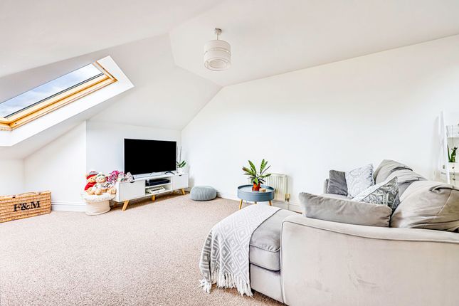 Penthouse for sale in Station Approach, Hockley
